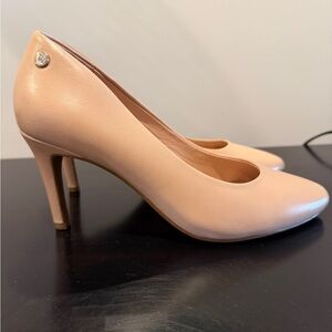 Taryn Rose Classic Beige Heels